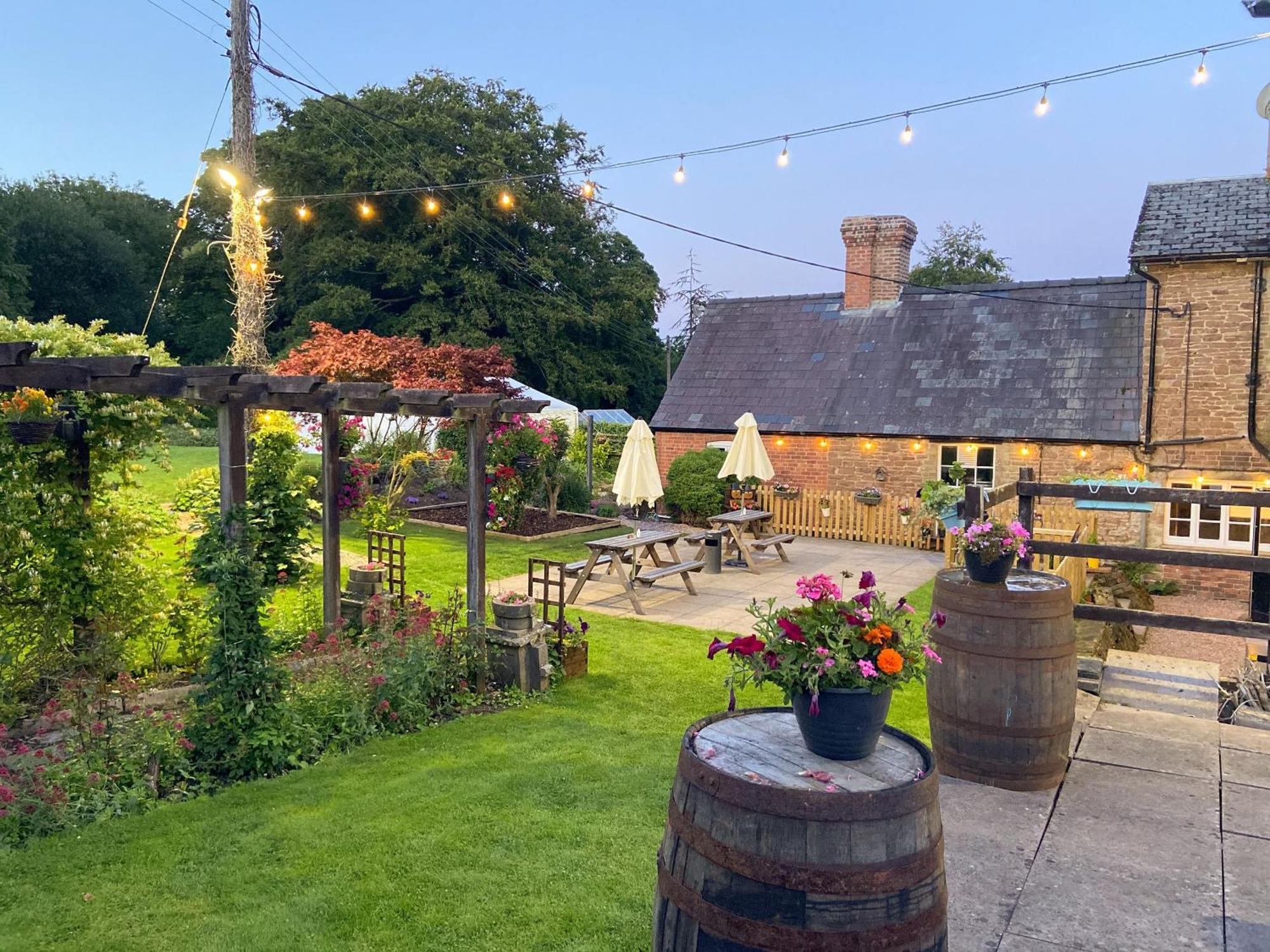 The Boyne Arms Cottage Burwarton 외부 사진